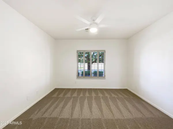 25440 S FLAME TREE Drive, Sun Lakes, AZ 85248