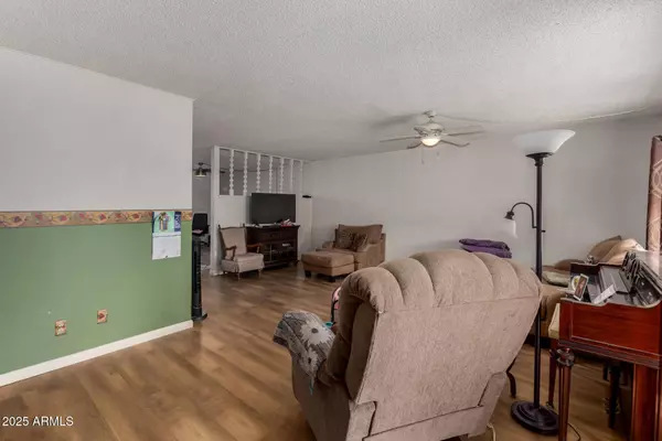 2160 E MINTON Drive, Tempe, AZ 85282