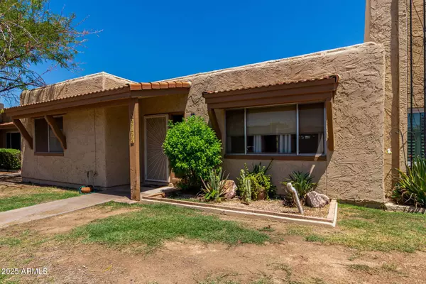 2160 E MINTON Drive, Tempe, AZ 85282