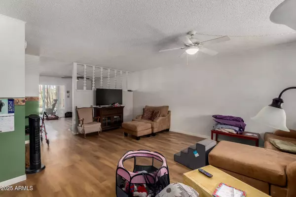 2160 E MINTON Drive, Tempe, AZ 85282