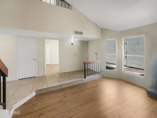 2617 W WILLOW Avenue, Phoenix, AZ 85029