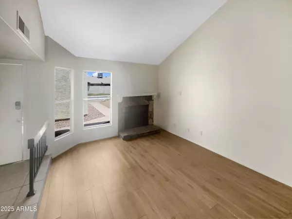 2617 W WILLOW Avenue, Phoenix, AZ 85029