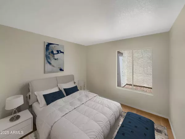 2617 W WILLOW Avenue, Phoenix, AZ 85029