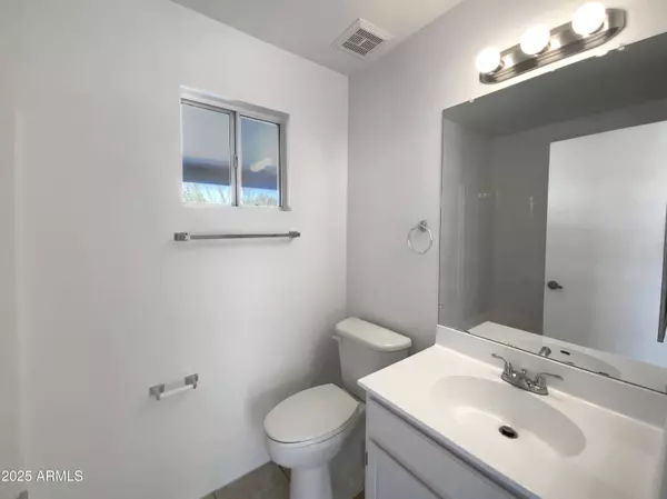 6512 S SAWGRASS Drive, Chandler, AZ 85249