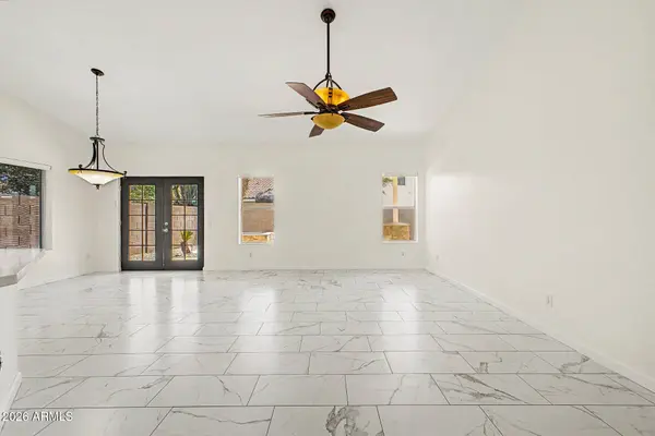 655 W SILVER CREEK Road, Gilbert, AZ 85233
