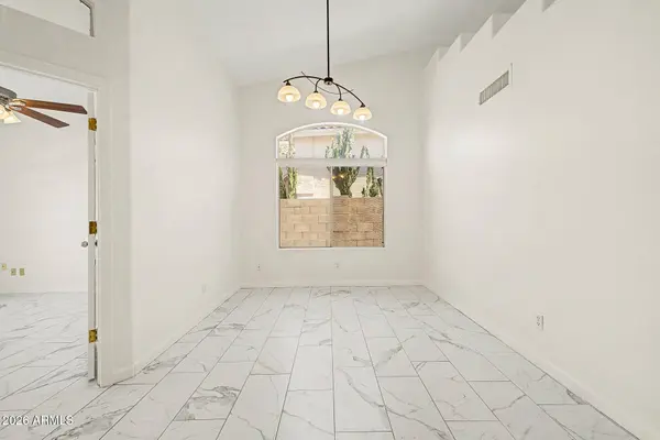 655 W SILVER CREEK Road, Gilbert, AZ 85233