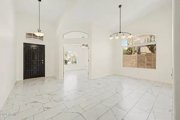 655 W SILVER CREEK Road, Gilbert, AZ 85233