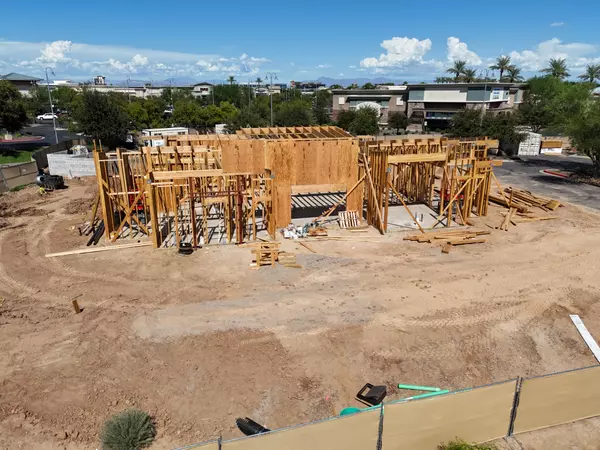 Ted's Hot Dogs finally moving with construction in Chandler