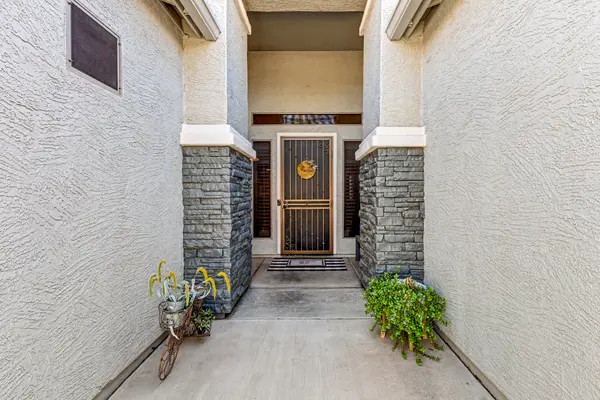 973 E Benrich Dr, Gilbert, AZ 85295-8352