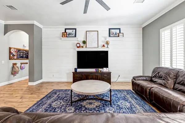 973 E Benrich Dr, Gilbert, AZ 85295-8352