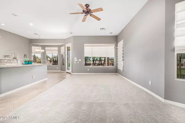 5102 S PEACHWOOD Drive, Gilbert, AZ 85298