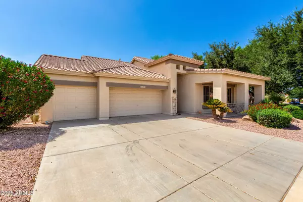 5102 S PEACHWOOD Drive, Gilbert, AZ 85298