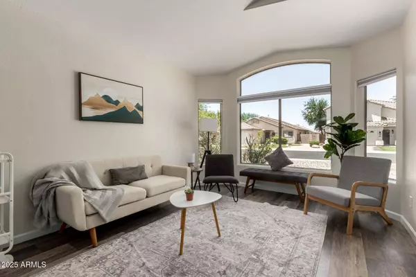 3961 E LEXINGTON Avenue, Gilbert, AZ 85234