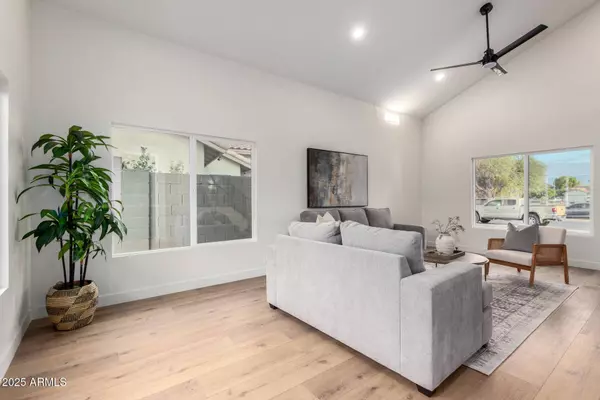 7846 W OCOTILLO Road, Glendale, AZ 85303