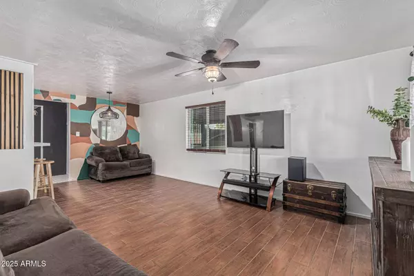 5630 N 30TH Drive, Phoenix, AZ 85017