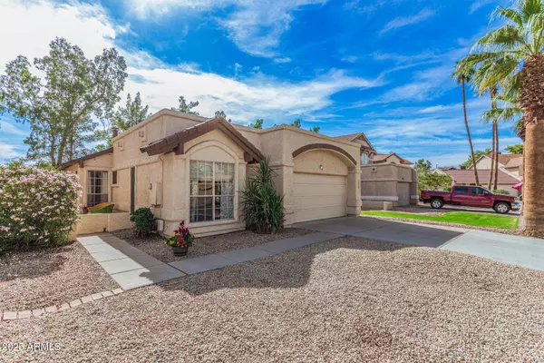 1323 W MANOR Street, Chandler, AZ 85224
