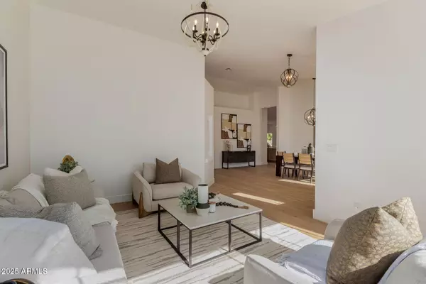 6450 W GARY Drive, Chandler, AZ 85226