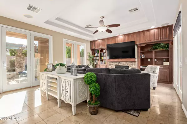 2029 E HACKBERRY Place, Chandler, AZ 85286