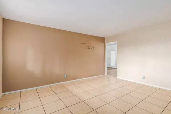 3634 W MEDLOCK Drive, Phoenix, AZ 85019