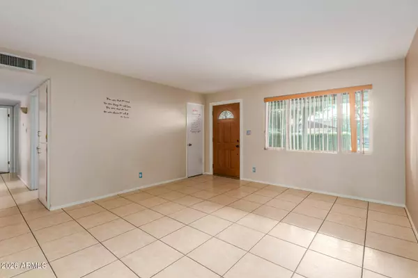 3634 W MEDLOCK Drive, Phoenix, AZ 85019