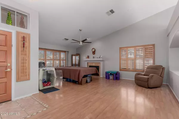 3655 E REDWOOD Lane, Phoenix, AZ 85048