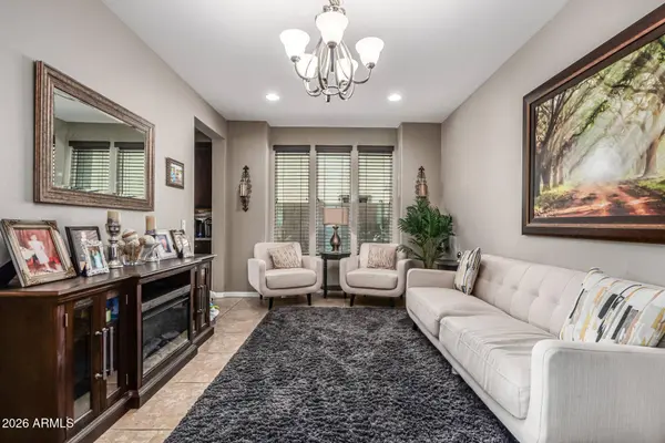 3691 E NARROWLEAF Drive, Gilbert, AZ 85298