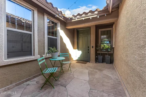 590 E RAVEN Court, Gilbert, AZ 85297