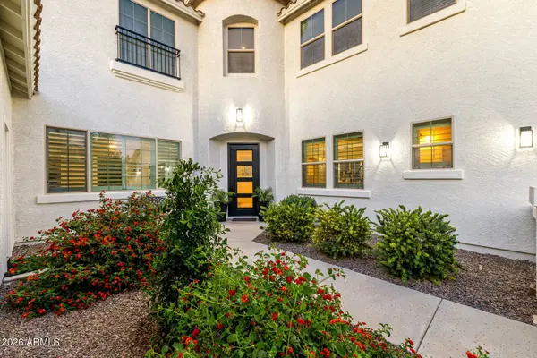 3054 E KINGBIRD Drive, Gilbert, AZ 85297