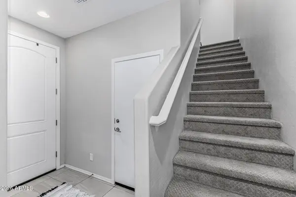 1747 E CHELSEA Lane, Gilbert, AZ 85295