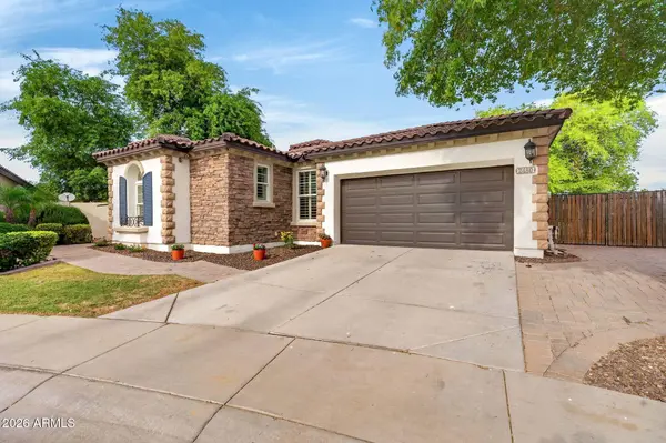 2480 E HONEYSUCKLE Place, Chandler, AZ 85286