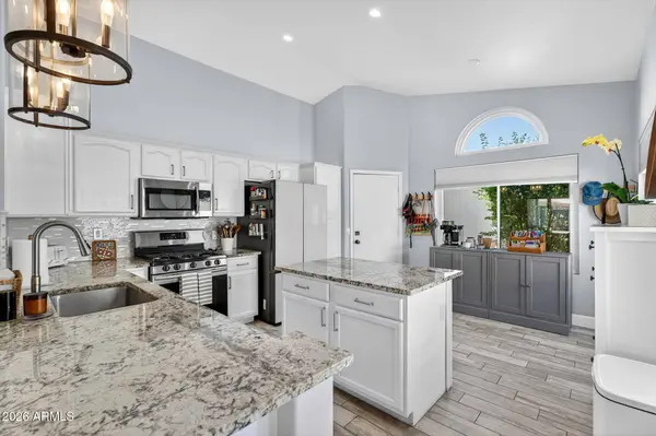 151 W SAGEBRUSH Street, Gilbert, AZ 85233