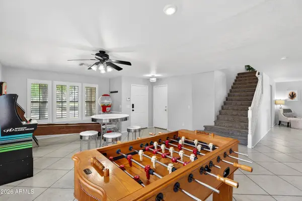 704 W LA PRYOR Lane, Gilbert, AZ 85233
