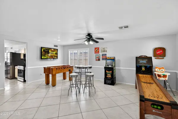 704 W LA PRYOR Lane, Gilbert, AZ 85233