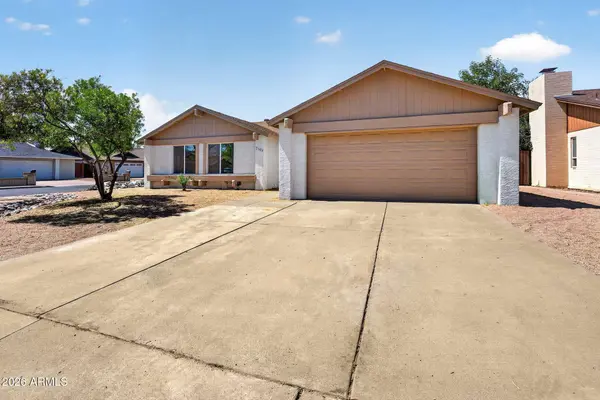 2104 E ENID Avenue, Mesa, AZ 85204