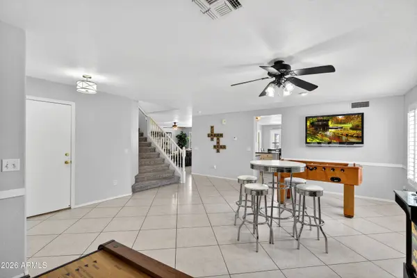 704 W LA PRYOR Lane, Gilbert, AZ 85233