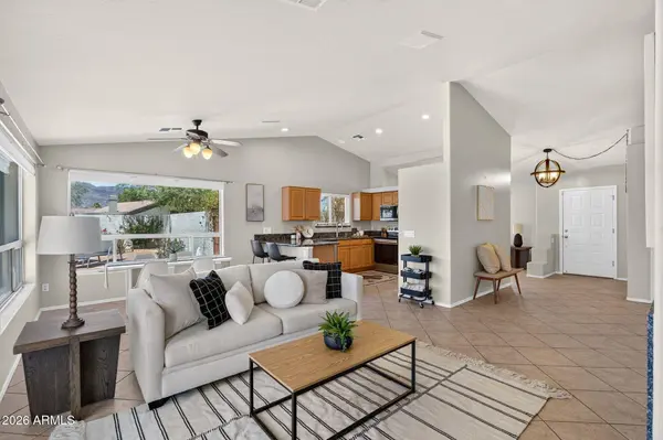 9421 E SLEEPY HOLLOW Trail, Gold Canyon, AZ 85118