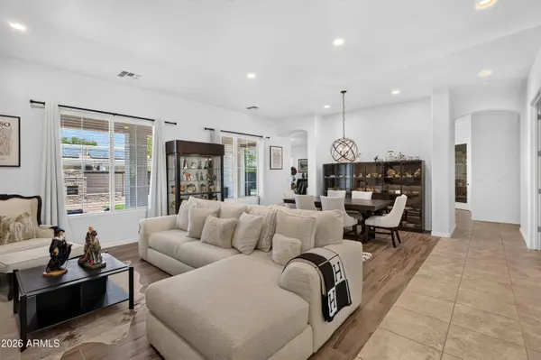 1481 S CARRIAGE Lane, Chandler, AZ 85286