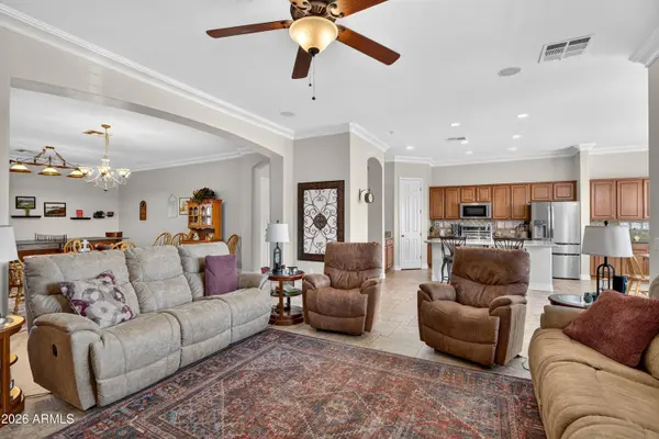 6729 S BANNING Street, Gilbert, AZ 85298