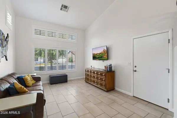 1361 E JASPER Drive, Gilbert, AZ 85296