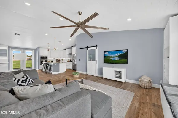 1000 E HOUSTON Avenue, Gilbert, AZ 85234