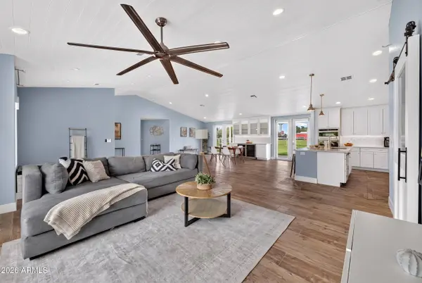 1000 E HOUSTON Avenue, Gilbert, AZ 85234