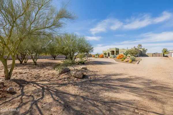 38106 N 2ND Lane, Phoenix, AZ 85086