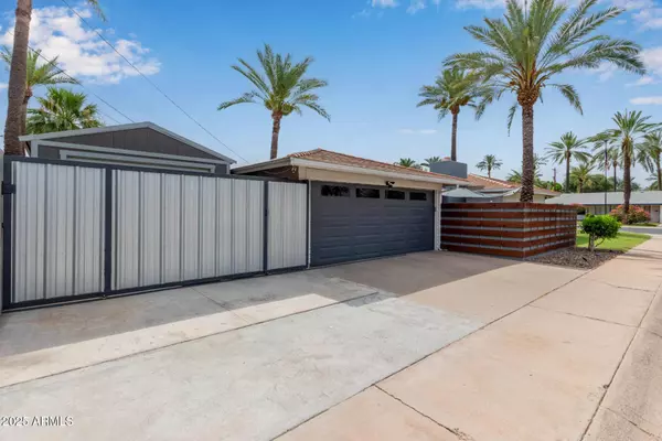 44 W PALMDALE Drive, Tempe, AZ 85282