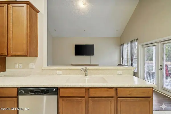 1497 TOMCAT DR, Jacksonville, FL 32221