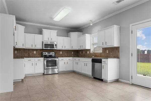 6 Pebble brook LN, Fort Mitchell, AL 36856