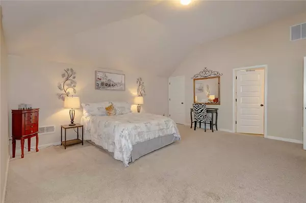 172 SOLAMERE LN, Auburn, AL 36832