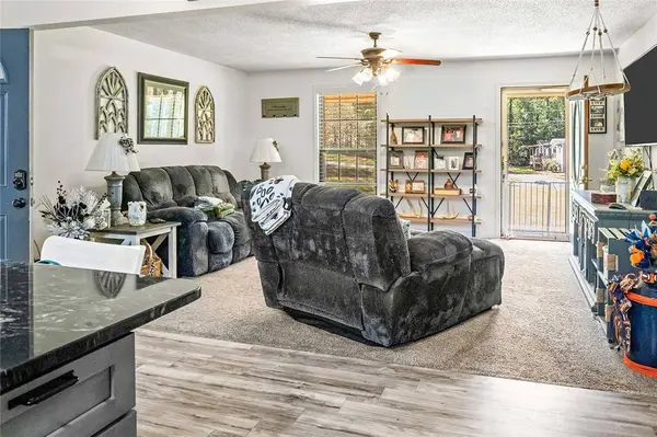 1024 TRAIL Streets, Valley, AL 36854
