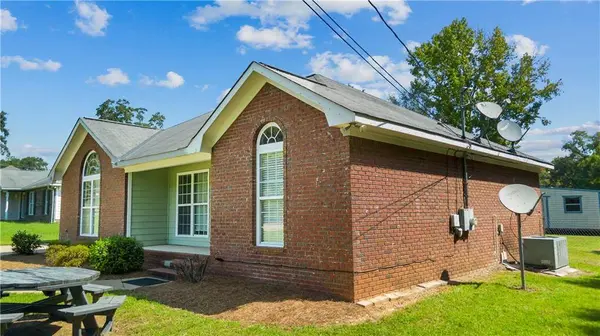 260 Pittman White RD, Smiths Station, AL 36877