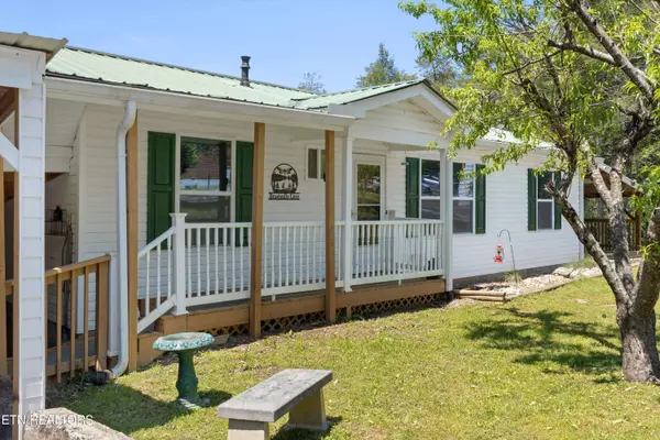 1159 Ditney LN, Sevierville, TN 37876