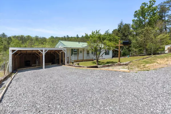 1159 Ditney LN, Sevierville, TN 37876